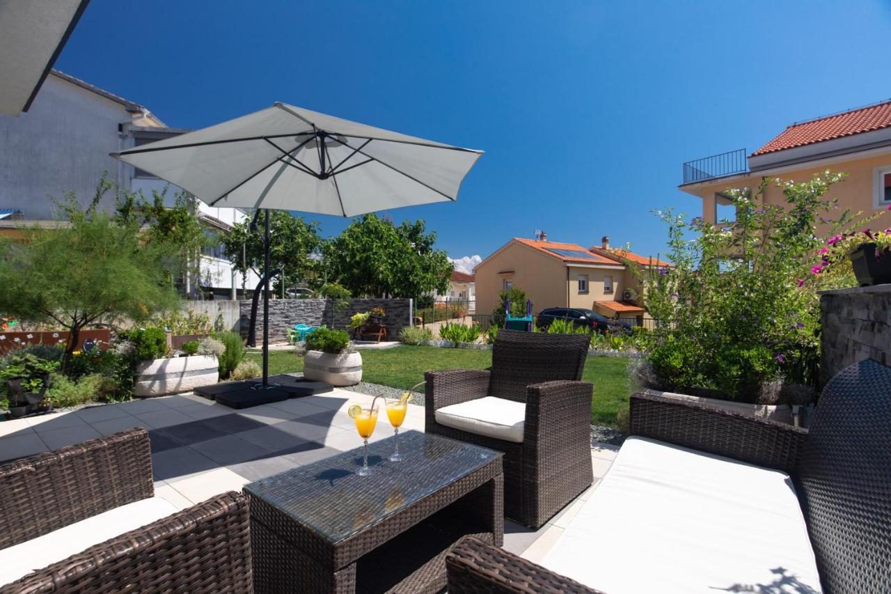 Apartment Odore Di Mare With Beautiful Garden Крк Екстер'єр фото