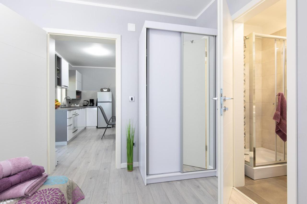Apartment Odore Di Mare With Beautiful Garden Крк Екстер'єр фото