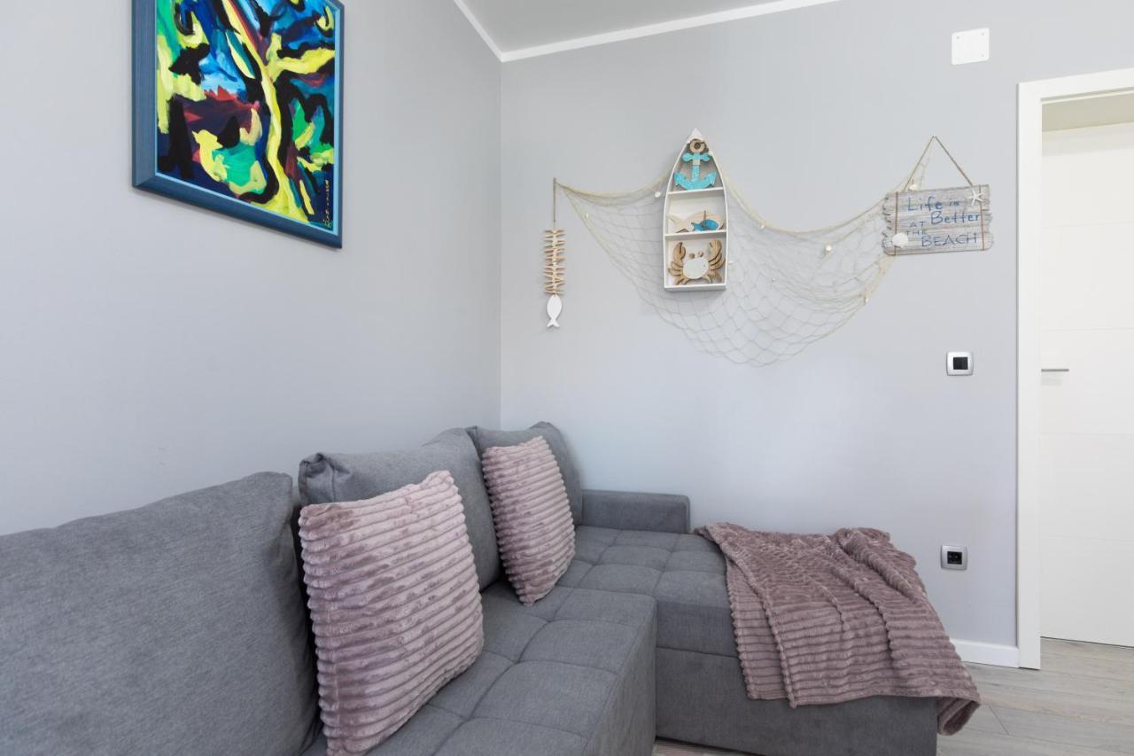Apartment Odore Di Mare With Beautiful Garden Крк Екстер'єр фото